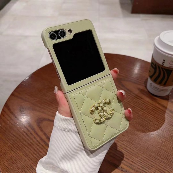 Chanel シャネルブランド Samsung Z Fold 6 5 4 flip 3 4 6スマホカバー 流行りSamsung Z Fold5 4スマホケース気質オシャレブランドギャラクシー Z Flip5 4 6カバー 落下保護Galaxy Z Flip5/4ケース 高級感 シンプル 逸品