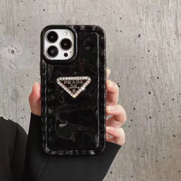 Prada プラダアイフォン 15 14プロ マックス/14プロ/14カバー 落下防止ブランドiPhone 15 14 プロマックススマホカバー激安アイフォン15/14proケースブランド 手触り良い 男女兼用iPhone 15 14 pro maxケースカバー