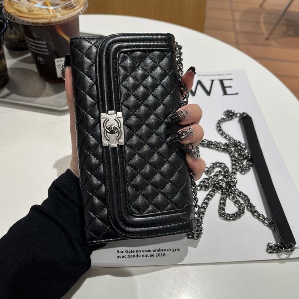 Chanel シャネルアイフォン15 plus 14pro 16 pro maxブランドケースアイフォン 15 14 16プロ マックス/15プロ/16カバー 落下防止男女兼用iPhone 15 14 16 pro maxケースカバーアップル 15+ 14pro 16ブランドスマホカバー薄型オシャレ