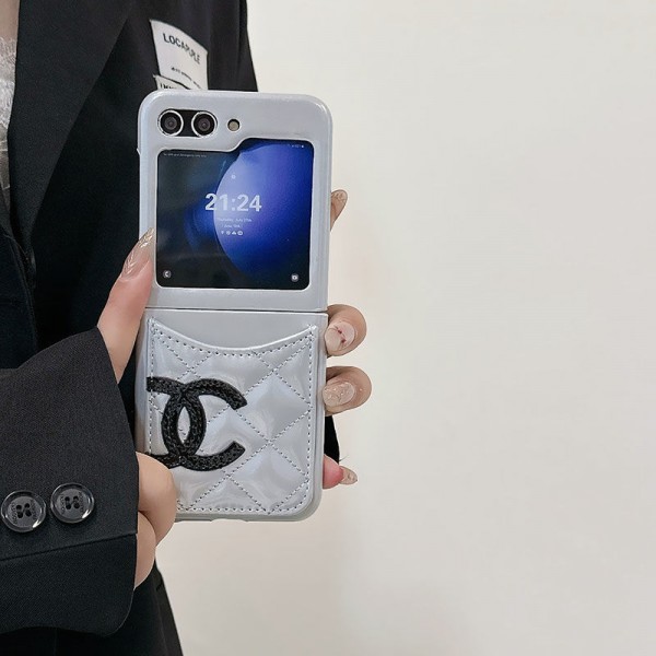 Chanel シャネルブランド Samsung Z flip 6 5 4スマホカバー 流行りギャラクシー Z Flip5/Flip4 6ケース ビジネス 高品質 メンズ Galaxy z flip5 4 6ブランドスマホケース ブランドギャラクシー Z Flip5 4 6カバー 落下保護