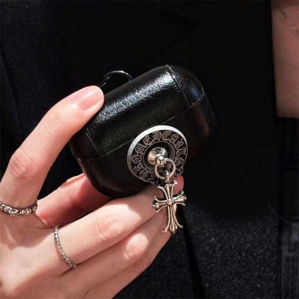 クロムハーツ Chrome Hearts エアーポッズ 第四世代ケース 便利 カラビナ付き 第3世代 airpods 4/pro2 ケース ハイブランド 落下防止ブランド Airpods Pro2/3 4メンズ レディースairpods pro2/4 3ケース ストラップ付き