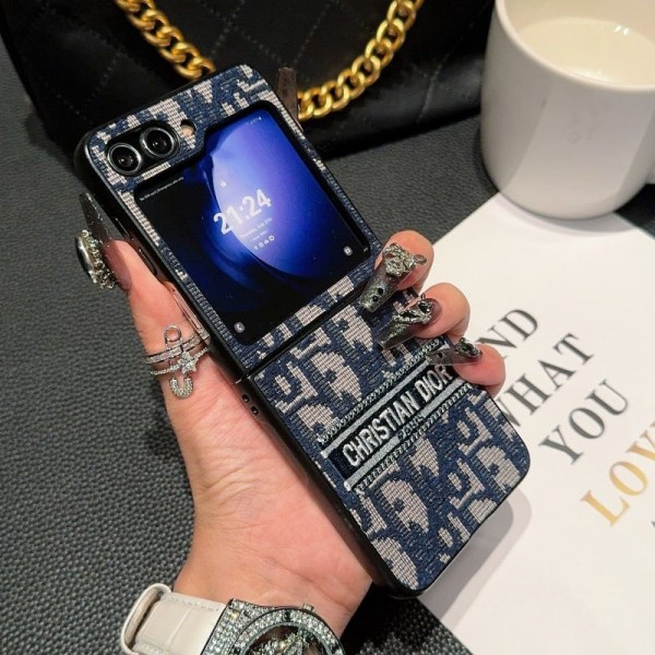 Dior ディオールブランド Samsung Z flip 6 5 4スマホカバー 流行りGalaxy Z Flip5 4 6スマホケース 携帯カバー Galaxy z fold5 4 6ブランドスマホケース ブランドギャラクシー Z Flip5 4 6カバー 落下保護