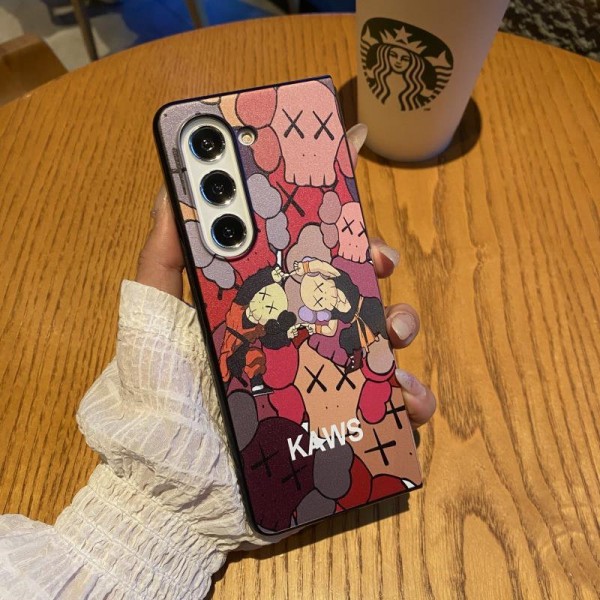 Kaws カウズGalaxy Z Fold5 4 6スマホケース 携帯カバーギャラクシー Z Fold5/Fold4 6ケース ビジネス 高品質 メンズSamsung Z Fold5 4 6スマホケース気質オシャレ Galaxy z fold5 4 6ブランドスマホケース 