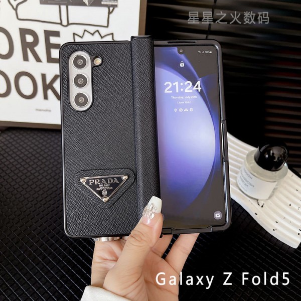 Prada プラダブランド Samsung Z Fold 6 スマホカバー 流行りかわいいGalaxy Z Fold 5 4ケース 耐衝撃レザーGalaxy Z Flip5 4 6スマホケース 携帯カバーSamsung Z Fold5 4 6スマホケース気質オシャレ