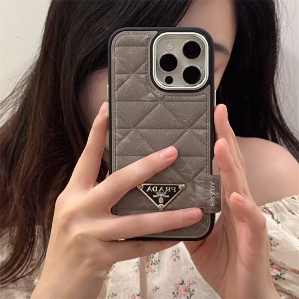 Prada プラダハイブランドiphone16 14 Pro Max 15 Plusケースカバーアイフォン15/14 13pro 12 ケースブランド 手触り良い 男女兼用iPhone 15 14 16 pro maxケースカバーアップル 15+ 14pro 16ブランドスマホカバー薄型オシャレ