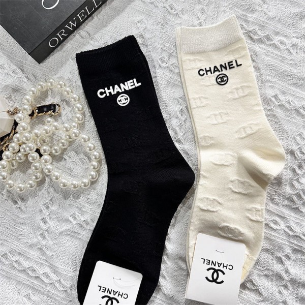 Chanel シャネルルームソックス 冬秋ブランド激安 靴下 2足セット レディーススーパーコピー韓国 冷えとりくつした 冷え性対策グッズ 靴下 ソックス ハイブランド あったかグッズ 