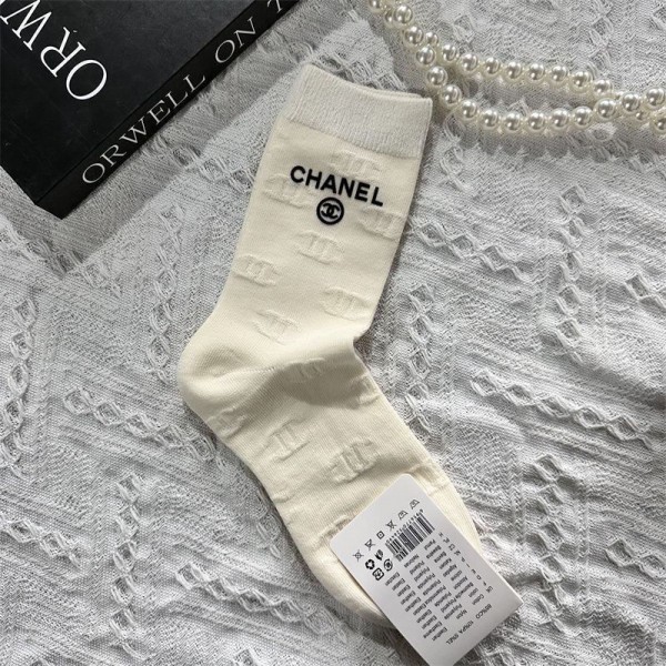 Chanel シャネルルームソックス 冬秋ブランド激安 靴下 2足セット レディーススーパーコピー韓国 冷えとりくつした 冷え性対策グッズ 靴下 ソックス ハイブランド あったかグッズ 