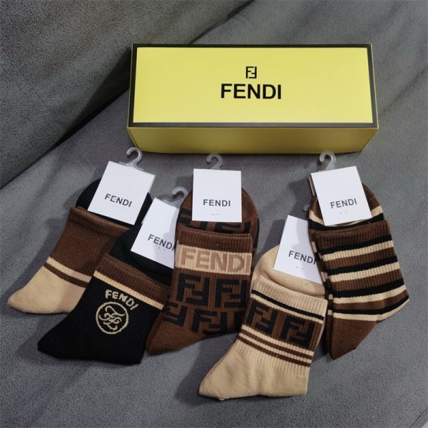 Fendi フェンディブランド靴下 偽物ソックス ブランド スポーツ 5足セット コピーブランド激安靴下メンズレディーススーパーコピー冷え性対策グッズ 靴下 ソックス ハイブランド あったかグッズ 